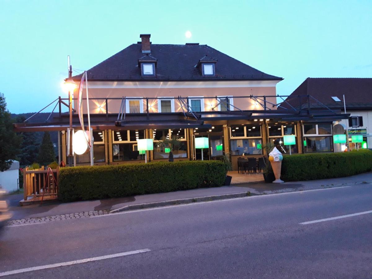 Santa Lucia Apartments Bodensdorf Eksteriør billede