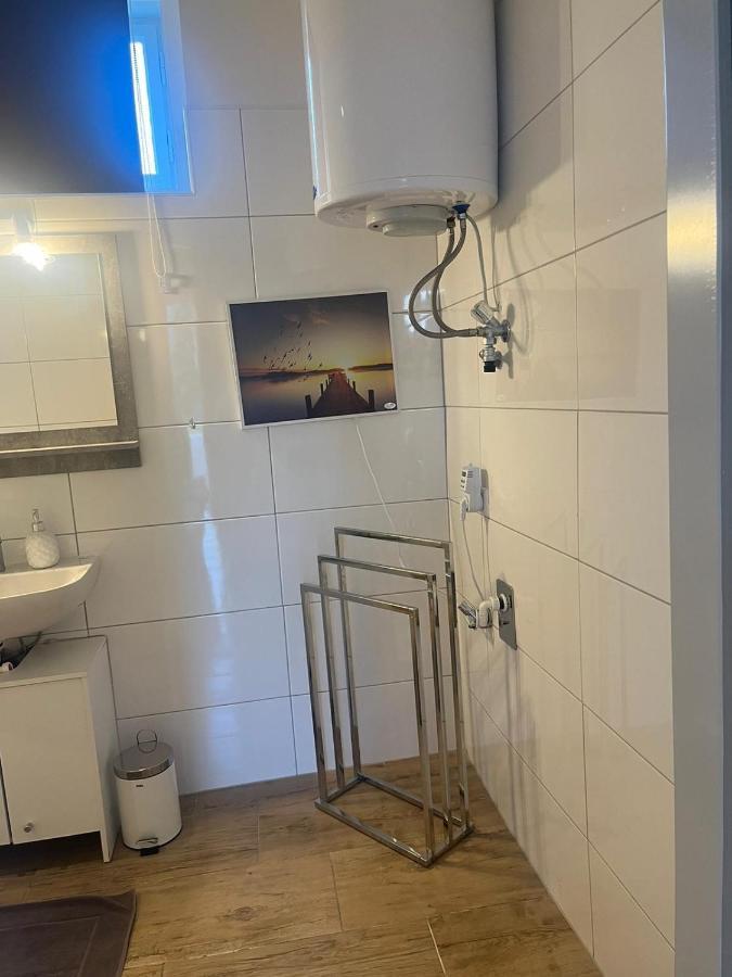 Santa Lucia Apartments Bodensdorf Eksteriør billede